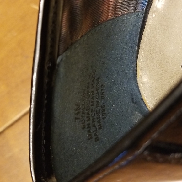 Black shoes size 7.5 - Picture 9 of 9